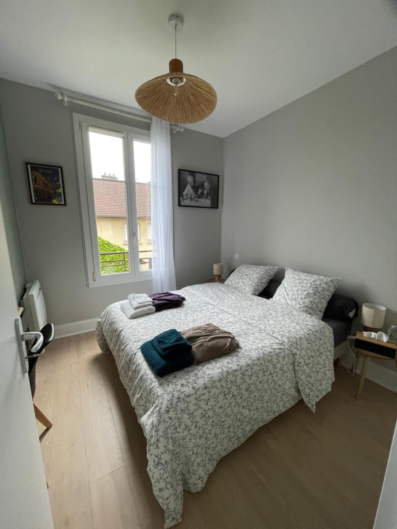 Le Treize Au Coeur Du Bouchon Apartman Troyes Kültér fotó